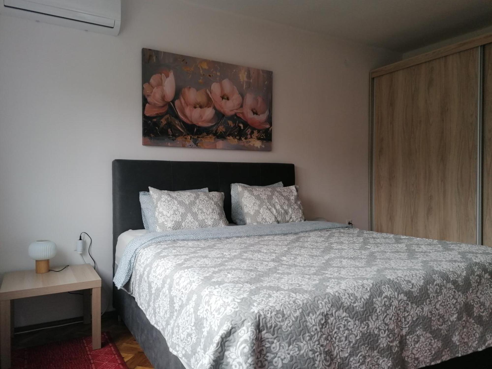 Sunset Apartment